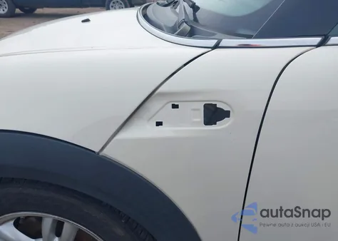 2014 Mini Clubman Cooper z USA, uszkodzony, nr VIN WMWZF3C52ET492354